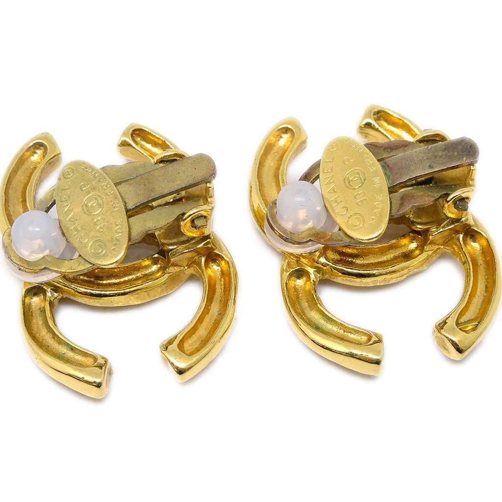 Chanel CC Clip-On Earrings Gold Good condition - Inside View