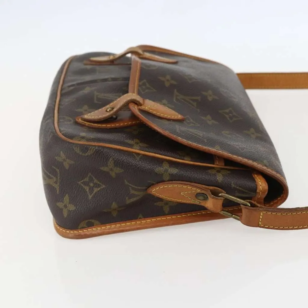 Louis Vuitton Sac Gibeciere Messenger Bag Brown Canvas Good - Model View