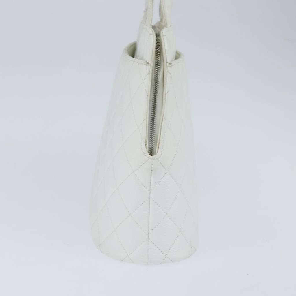 Chanel Vintage CC Zip Around Bowler Bag White Leather Good condition - Model View