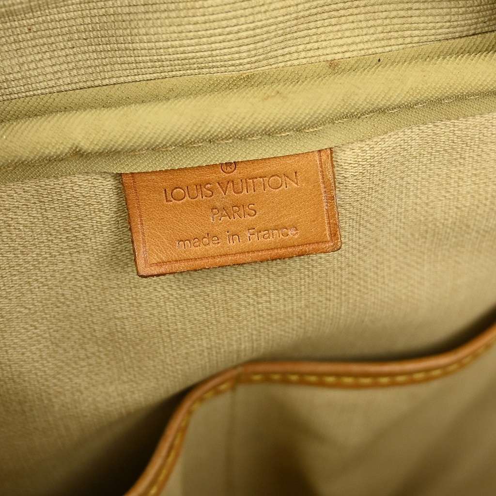 Louis Vuitton Deauville Handbag Brown Canvas Fair condition - Model View