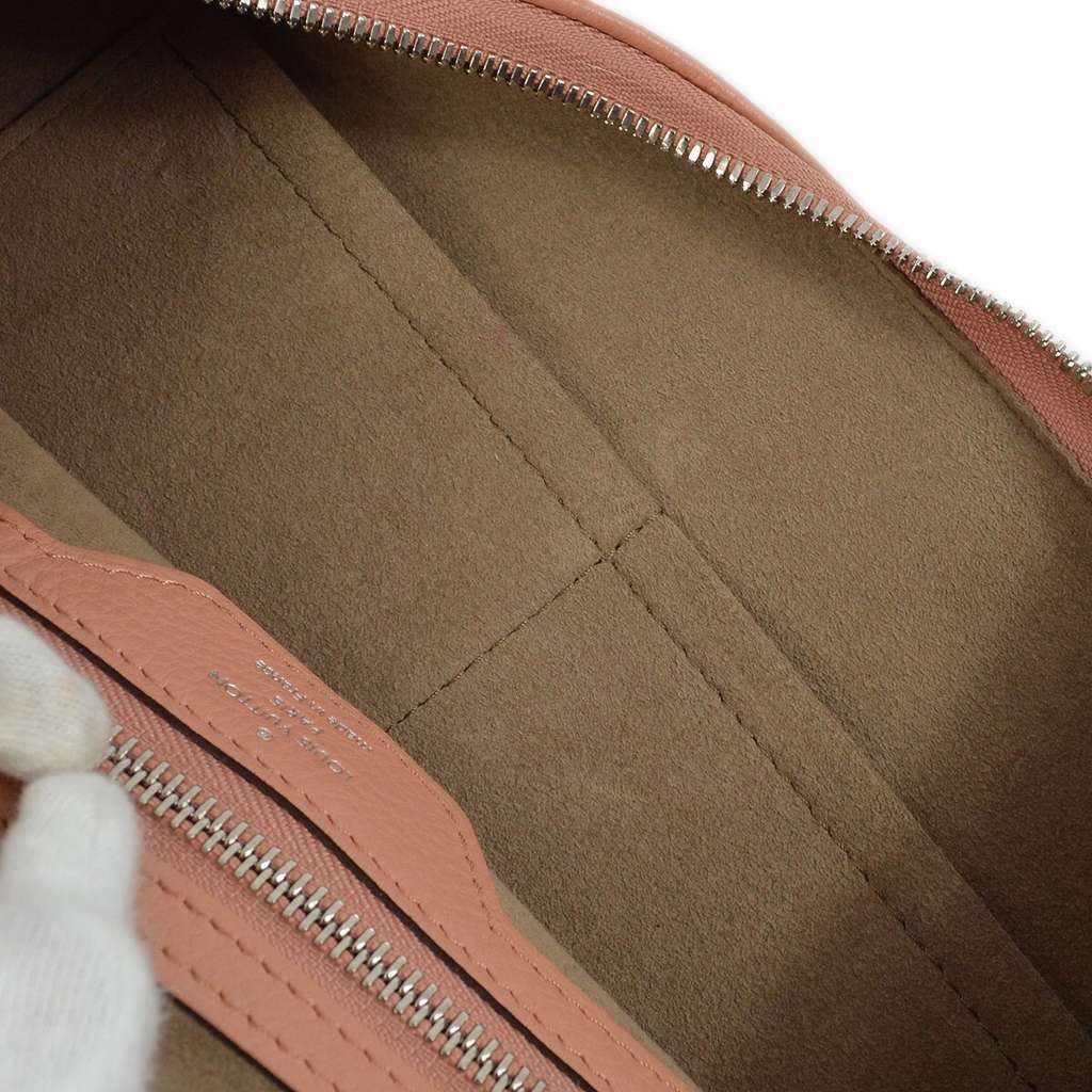 Louis Vuitton Selene Handbag Pink Leather Good condition - Inside View