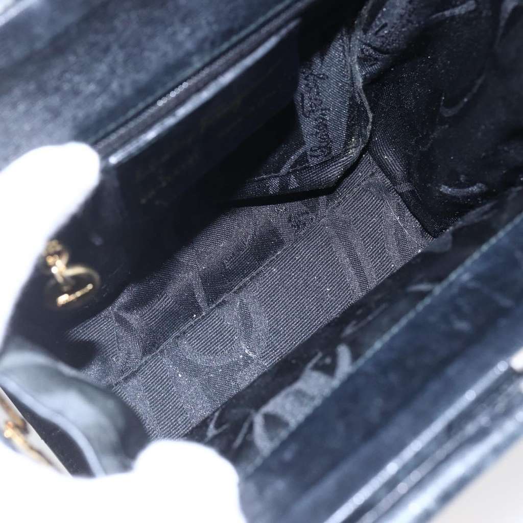 Salvatore Ferragamo Vintage Shoulder Bag Black Leather Good condition - Box View