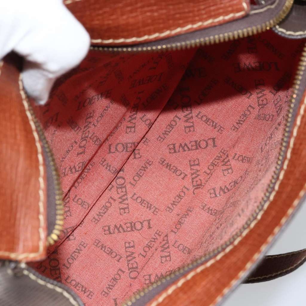 Loewe Anagram Shoulder Bag Brown Good condition - Box View