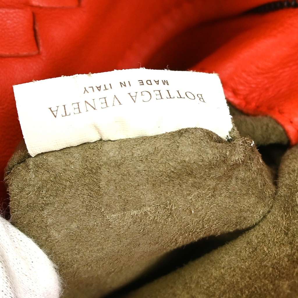 Bottega Veneta Belted Tote Red Leather Good condition - Model View