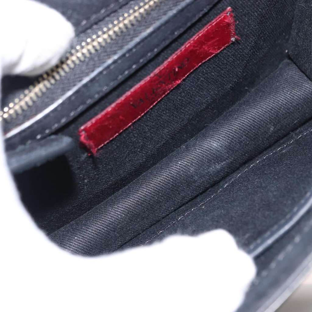 Valentino Garavani Glam Lock Shoulder Bag Black Good condition - Box View