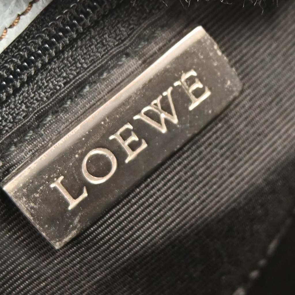 Loewe Vintage Handbag Blue Suede Good condition - Model View