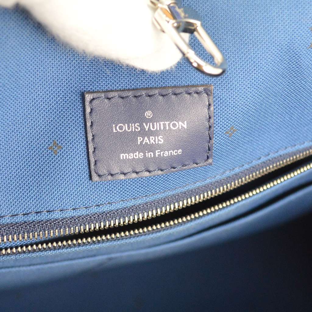 Louis Vuitton OnTheGo Tote Blue Canvas Good condition - Model View