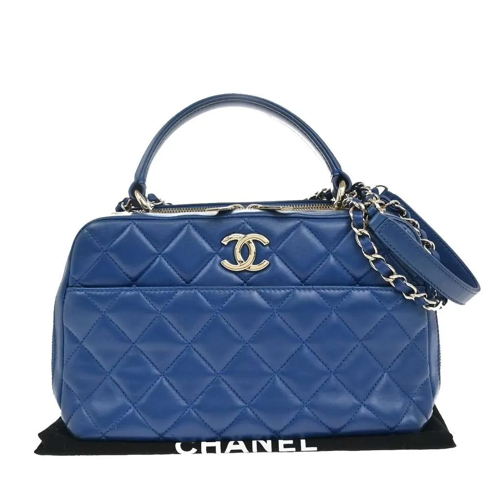 Chanel Trendy CC Bowling Bag Blue Leather Good - Front View