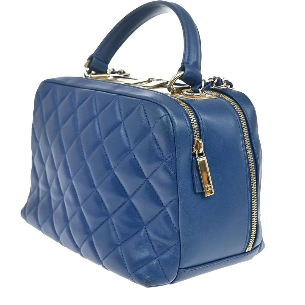 Chanel Trendy CC Bowling Bag Blue Leather Good - Model View