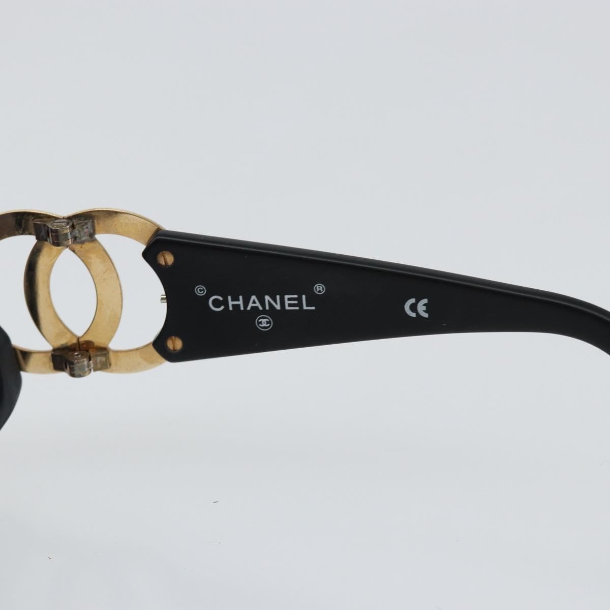 Chanel Logo CC Sunglasses Black Plastic Good condition - Box View