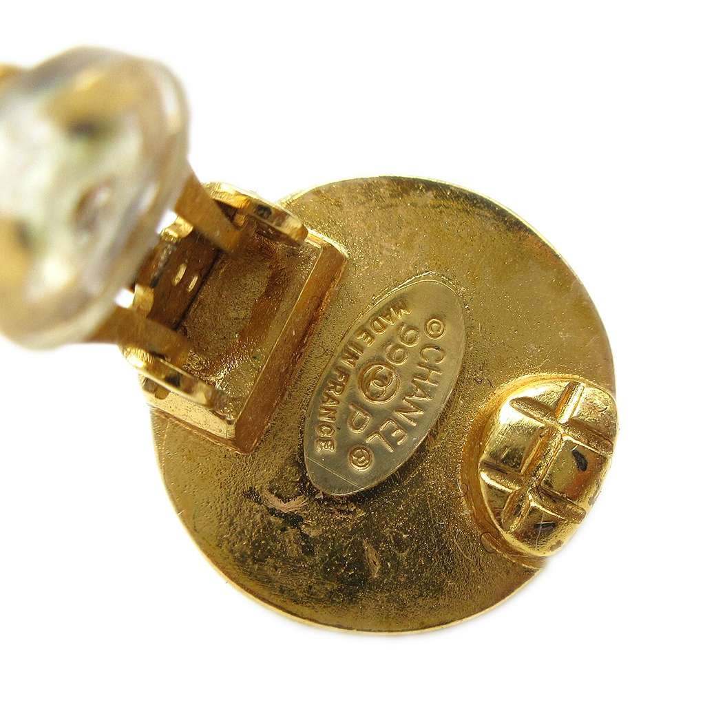 Chanel Vintage CC Round Button Clip-On Earrings Gold Good condition - Box View