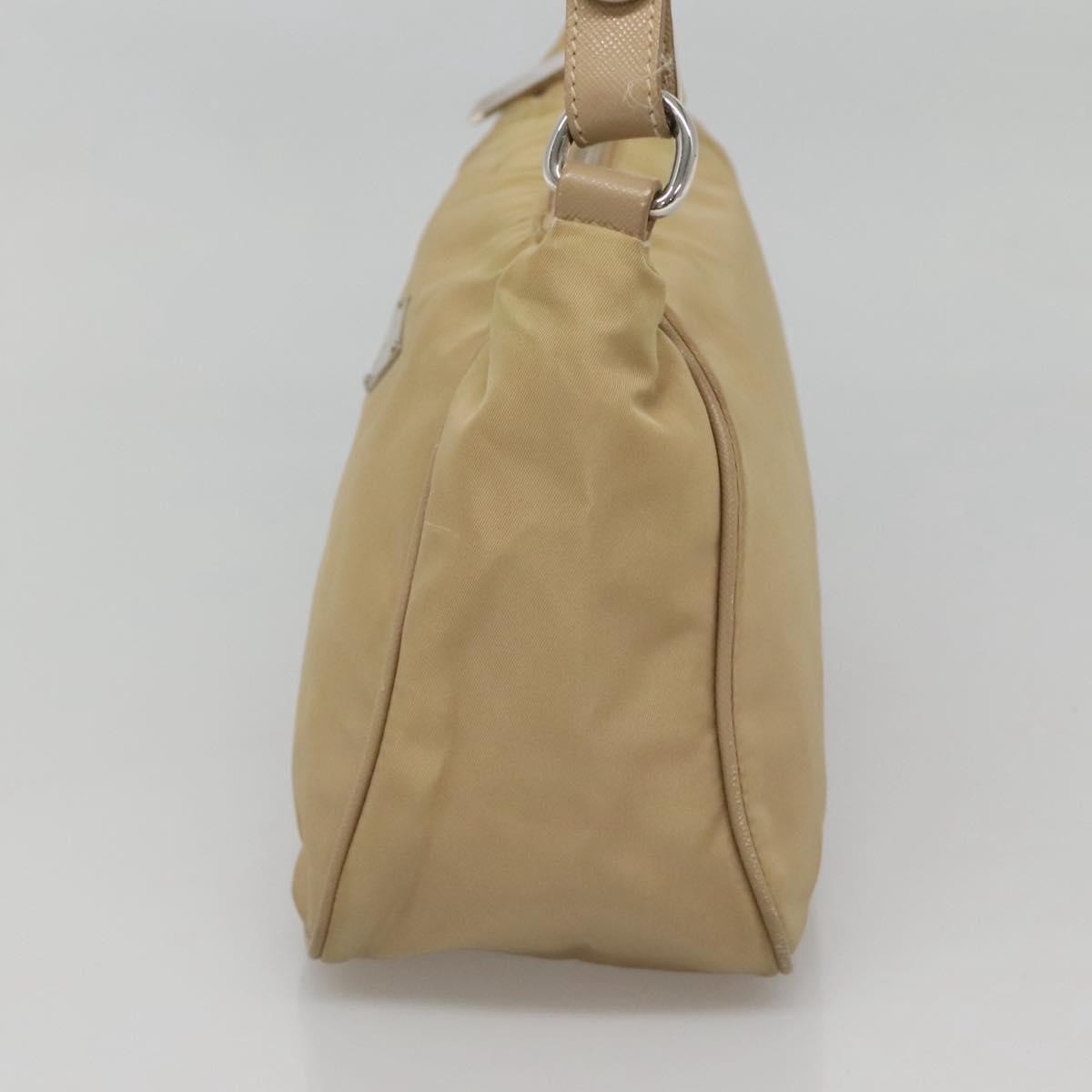 Prada Hobo Beige Good condition - Model View
