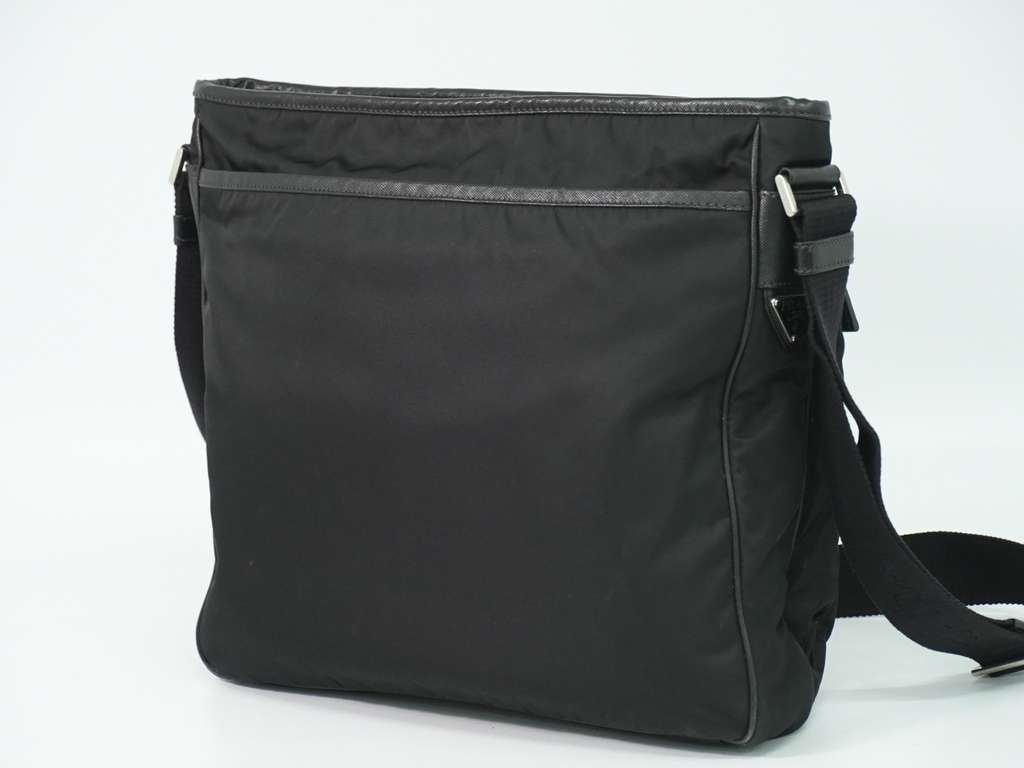 Prada Double Pocket Zip Messenger Black Good condition - Back View