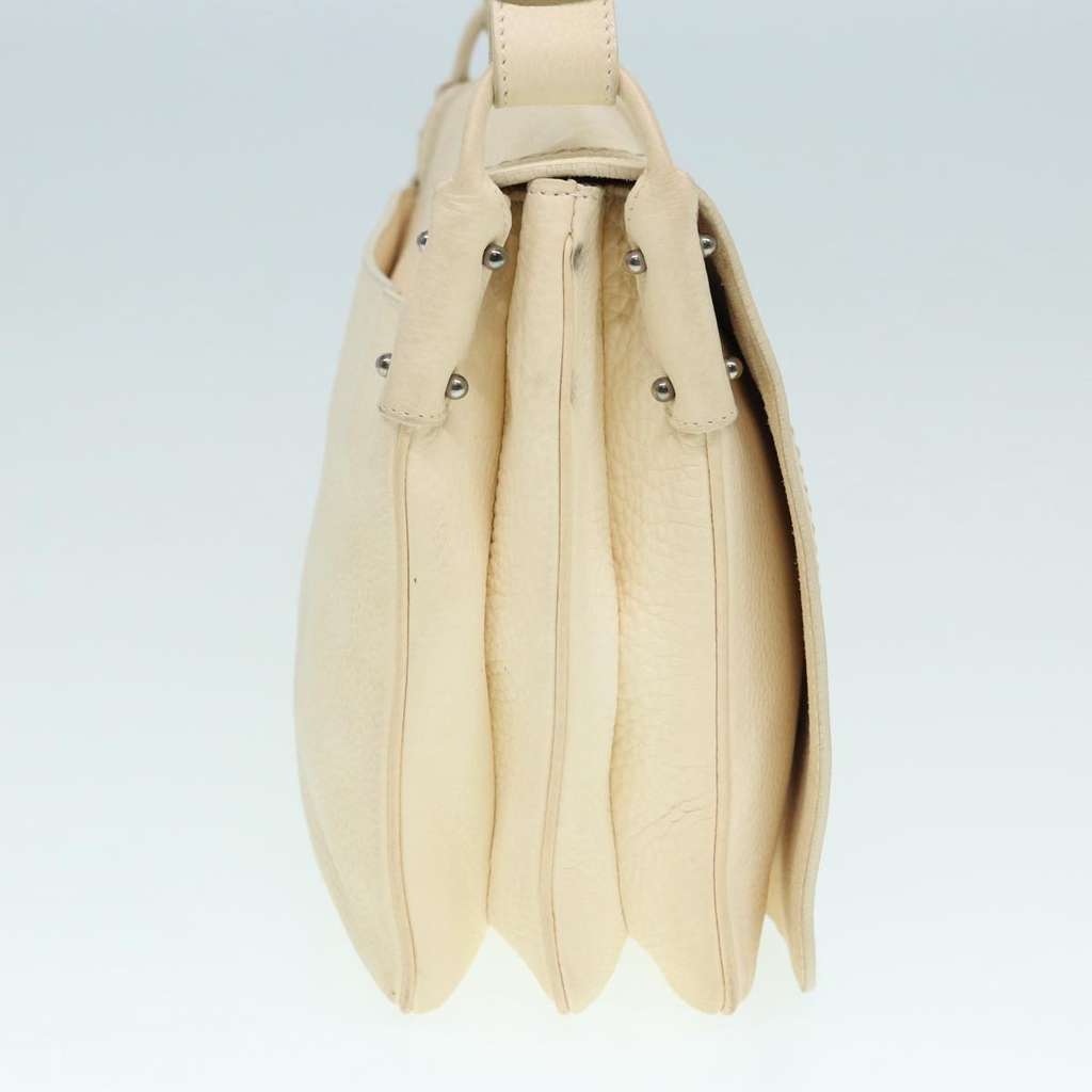 Salvatore Ferragamo Gancini Shoulder Bag White Leather Good condition - Model View