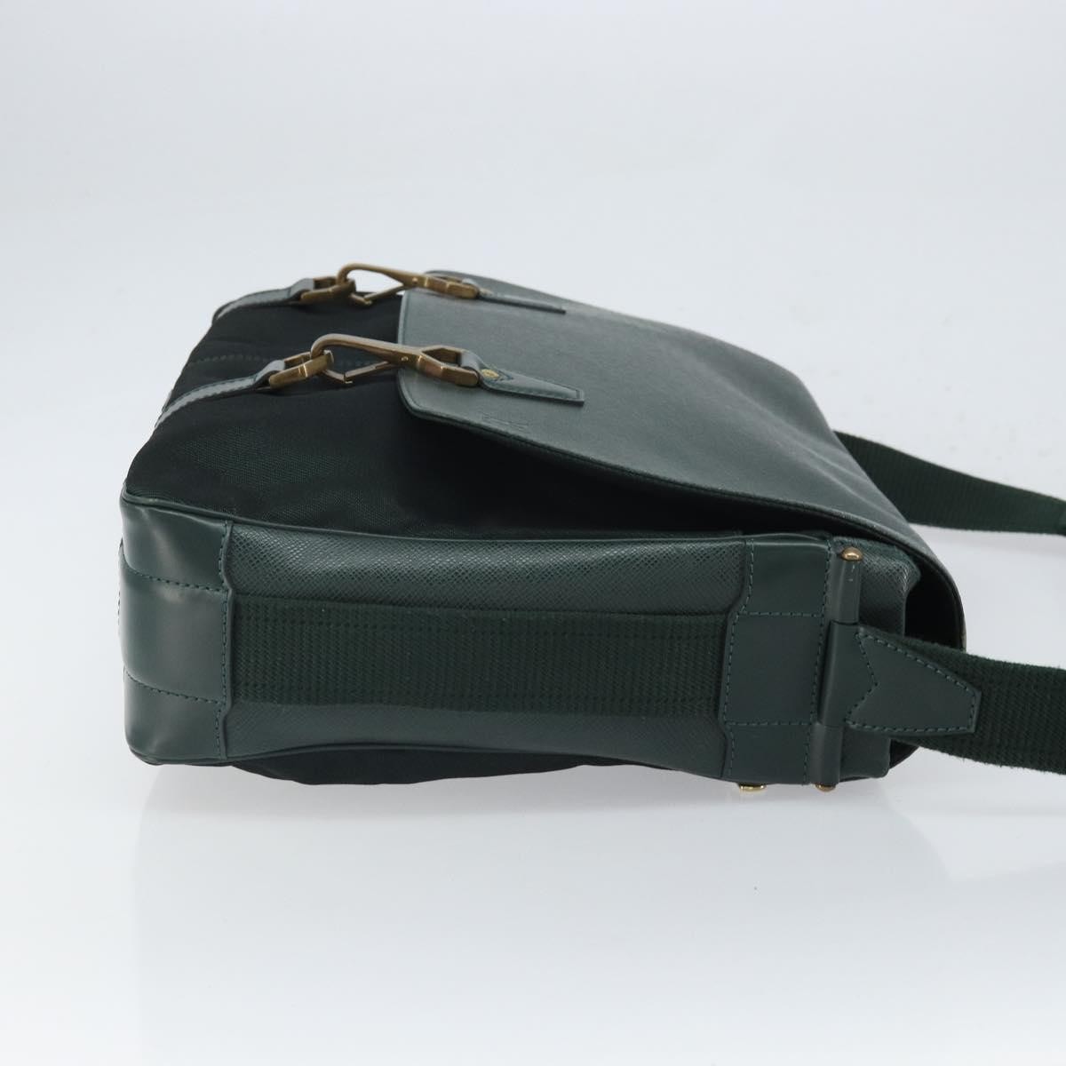 Louis Vuitton Dersou Bag Green Leather Good condition - Inside View