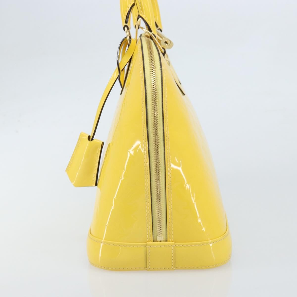 Louis Vuitton Alma Handbag Yellow Good condition - Model View