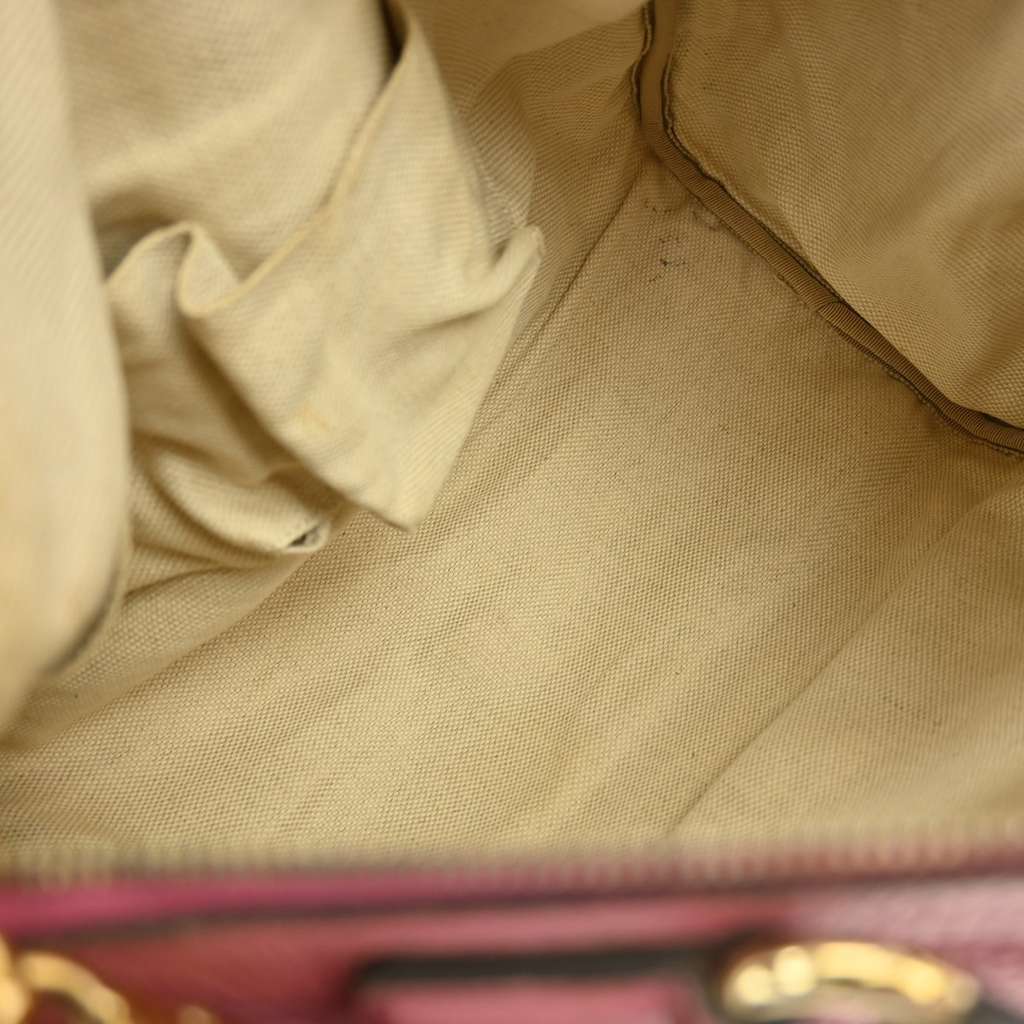 Gucci Soho Boston Bag Pink Leather Good condition - Model View