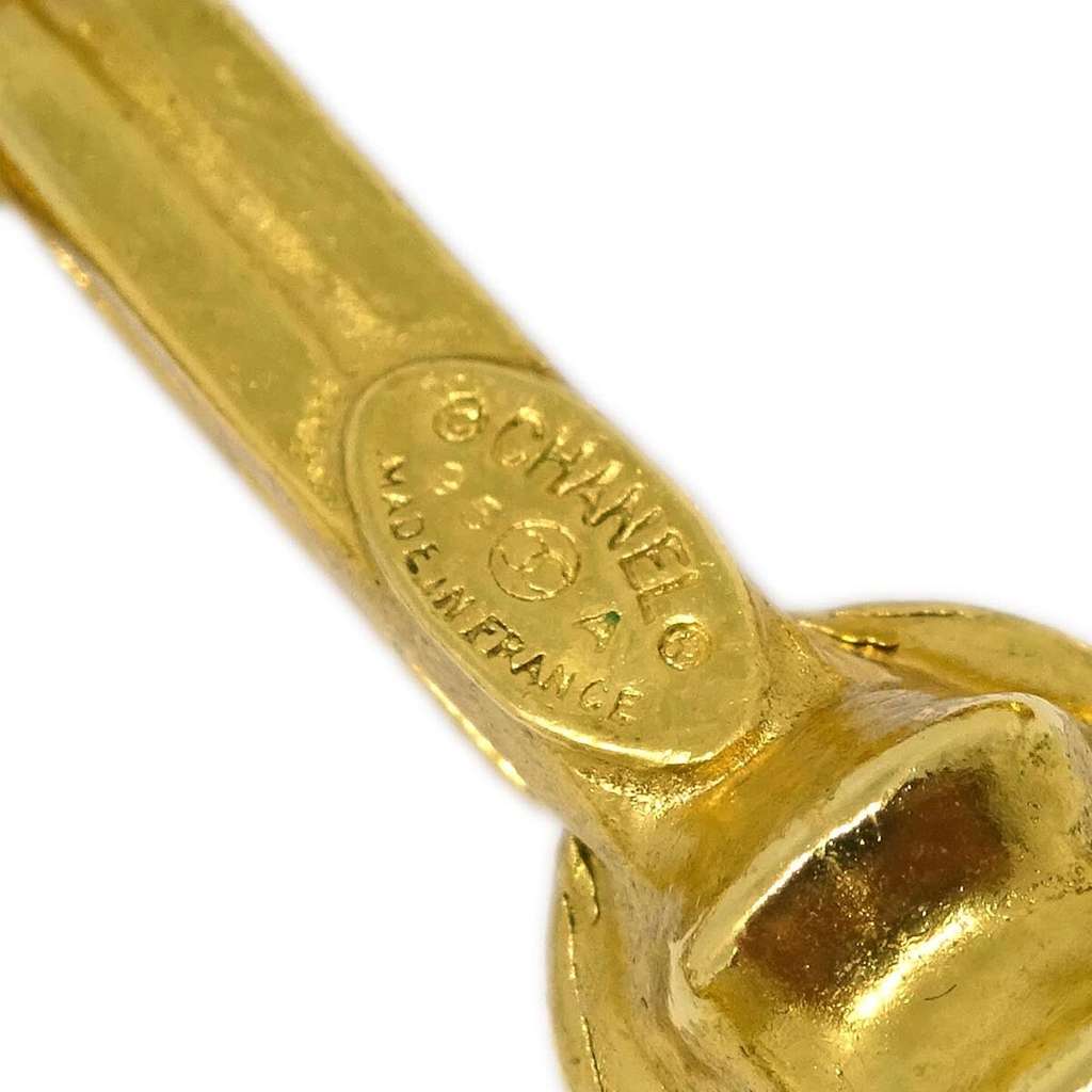 Chanel CC Pendant Necklace Gold Good condition - Model View