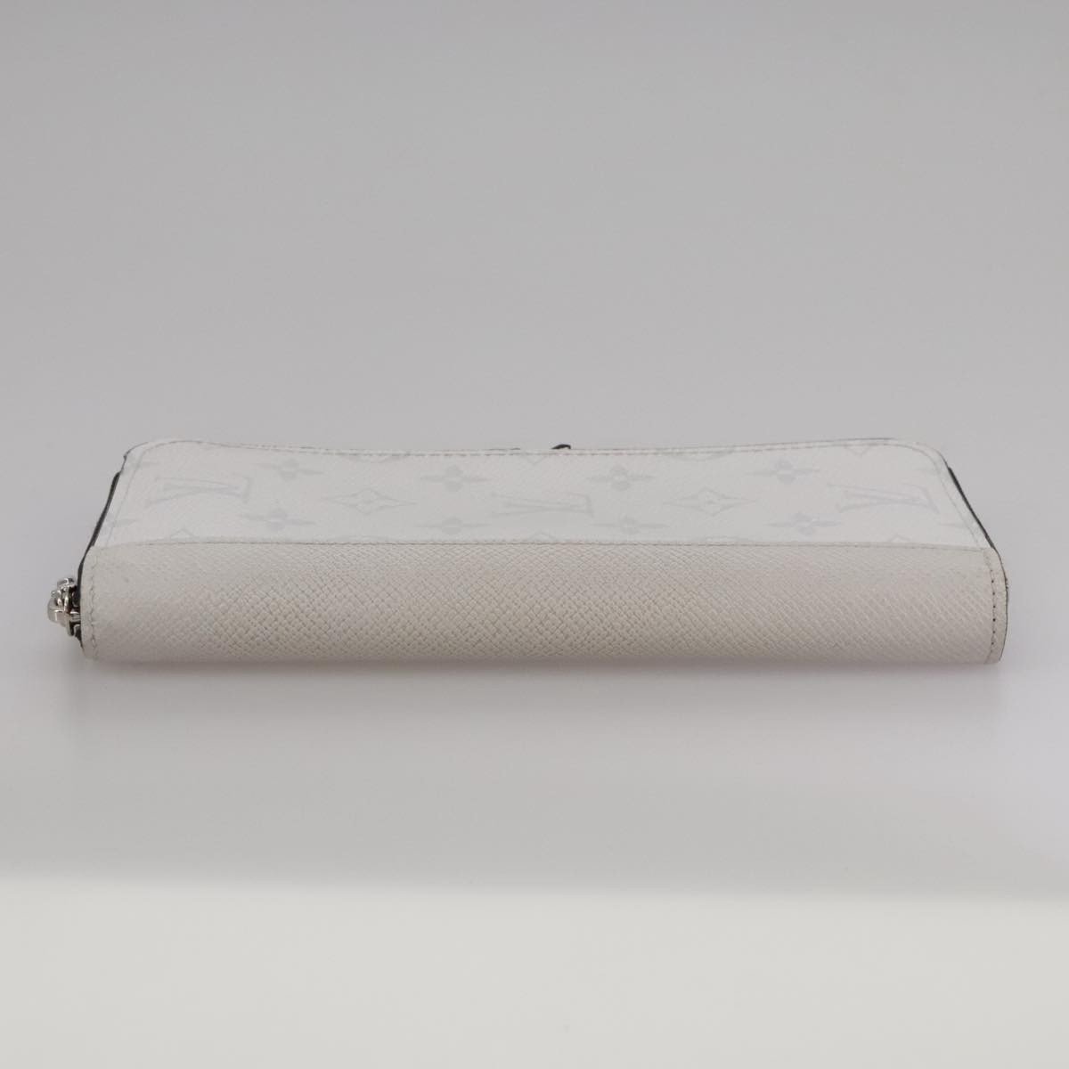 Louis Vuitton Zippy wallet vertical White Leather Good condition - Model View