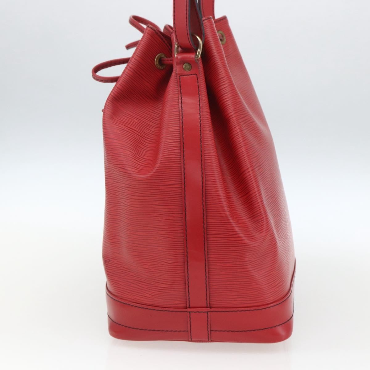 Louis Vuitton Noe Handbag Red Leather Fair condition - Model View