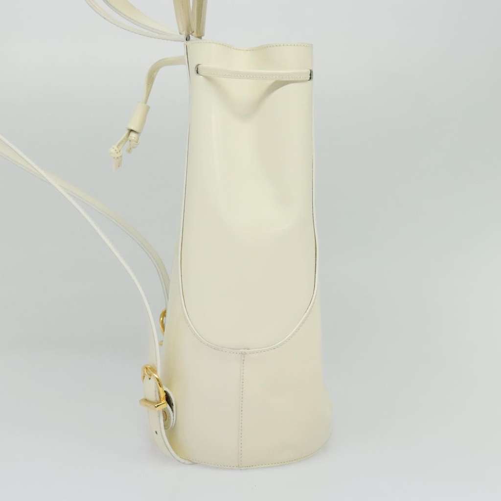 Salvatore Ferragamo Vintage Gancini Backpack White Good condition - Model View