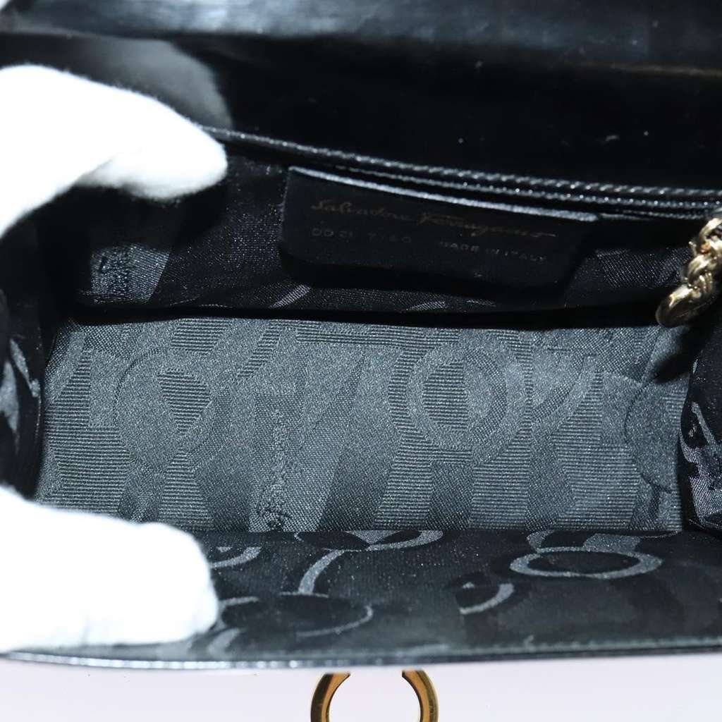 Salvatore Ferragamo Gancini Shoulder Bag Black Good condition - Box View