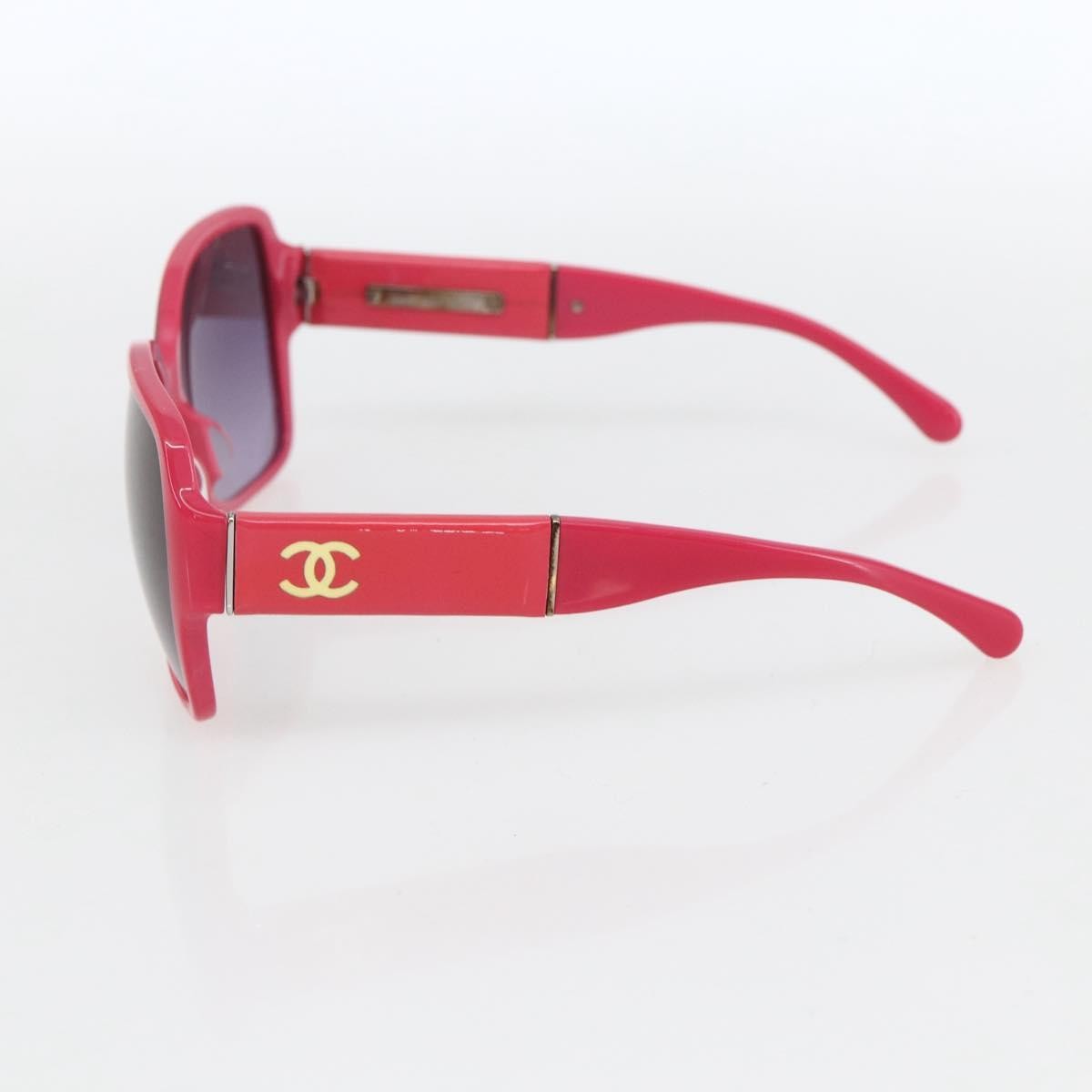 Chanel Logo CC Sunglasses Pink Plastic Good condition - Model View