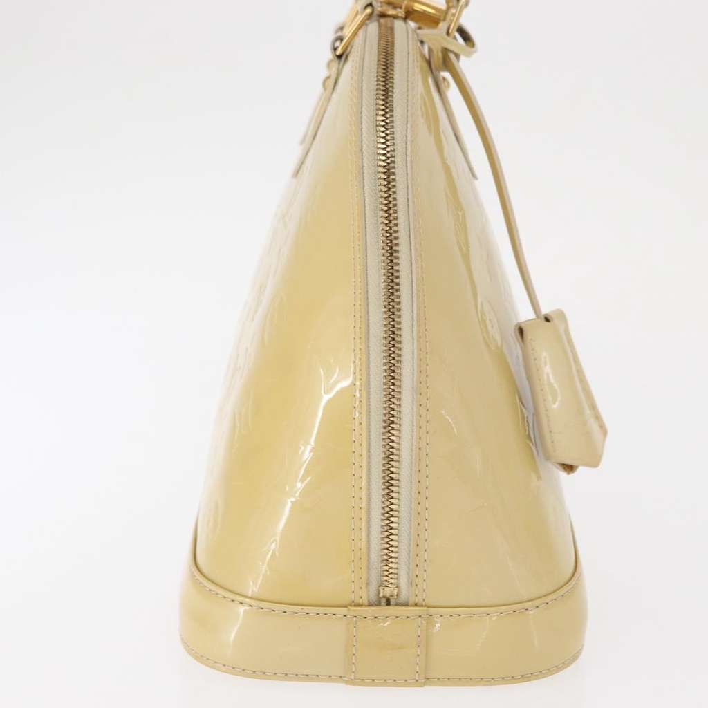 Louis Vuitton Alma Handbag Beige Good condition - Model View