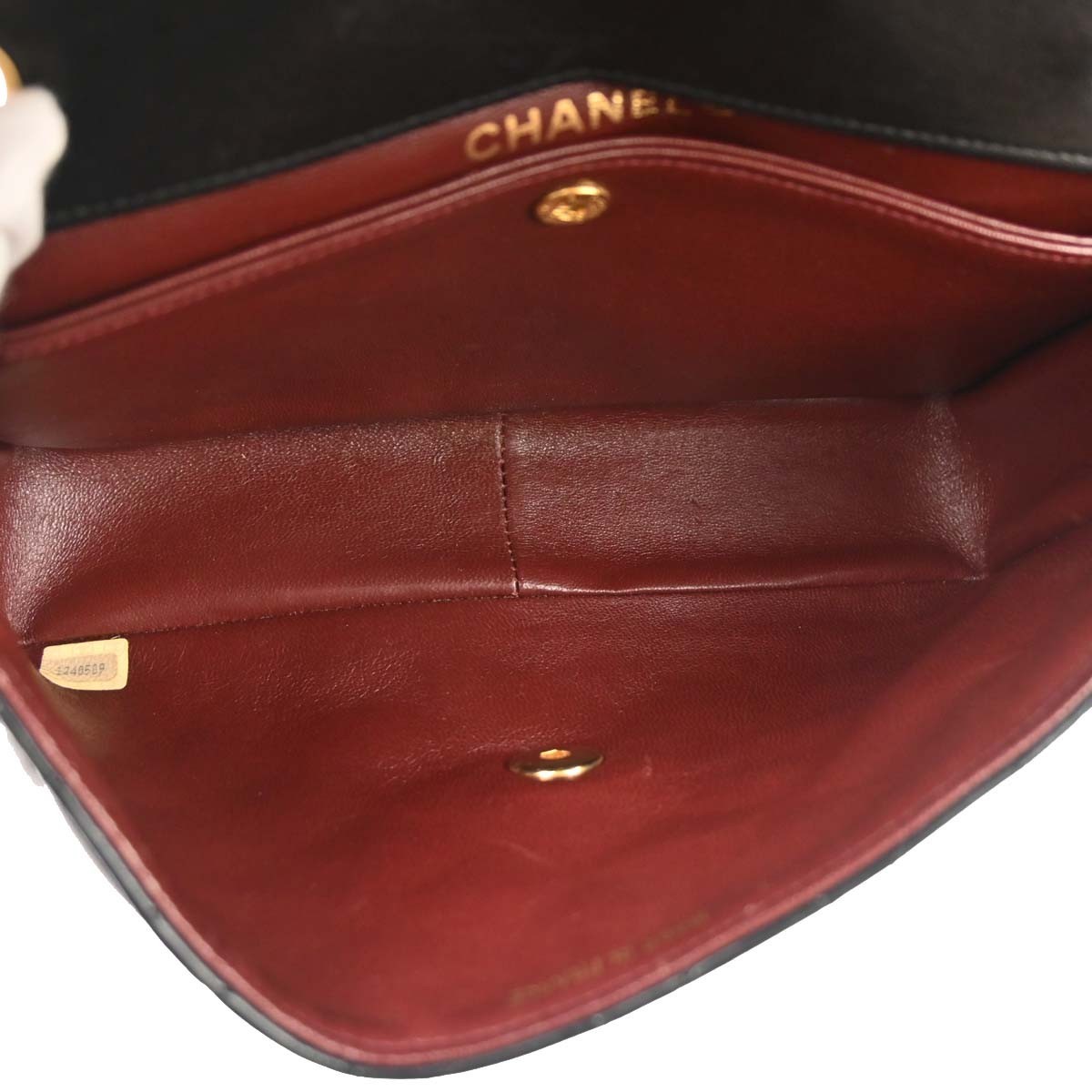 Chanel Vintage CC Chain Flap Bag Black Leather Good condition - Inside View