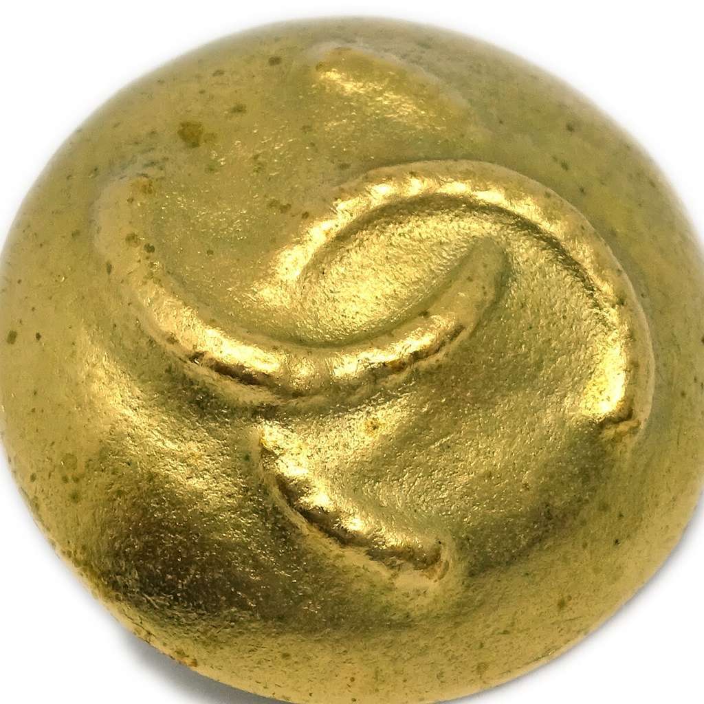 Chanel Vintage CC Round Clip-On Earrings Gold Good condition - Inside View