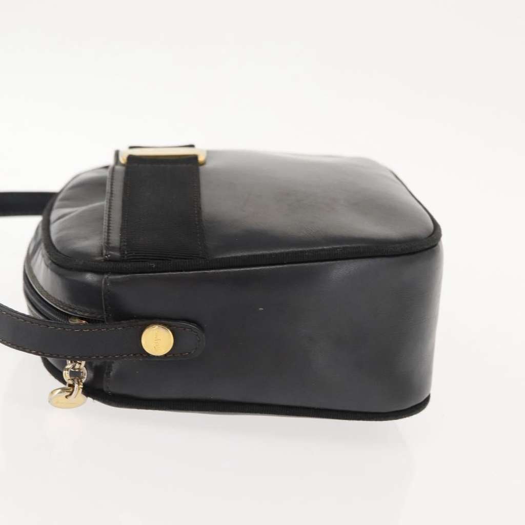 Salvatore Ferragamo Vala Shoulder Bag Black Leather Good condition - Model View