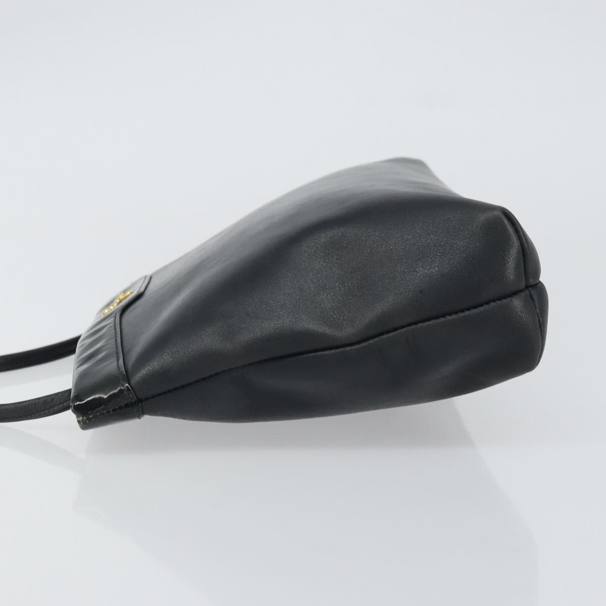 Salvatore Ferragamo Vintage Shoulder Bag Black Leather Good condition - Model View