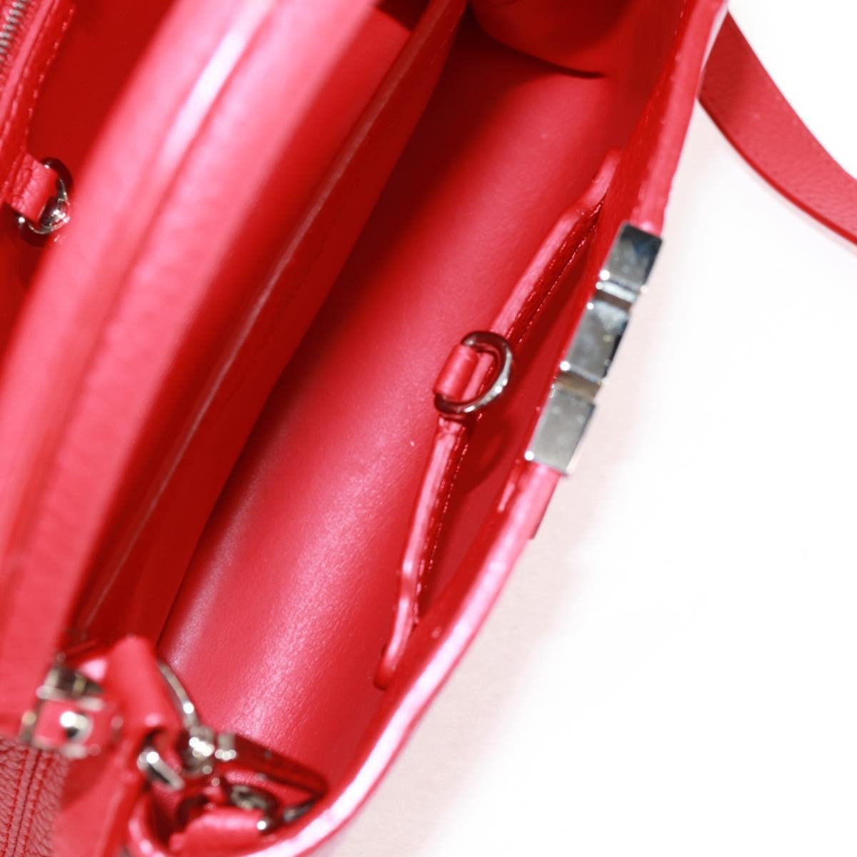 Louis Vuitton Capucines Bag Red Leather Very good condition - Box View