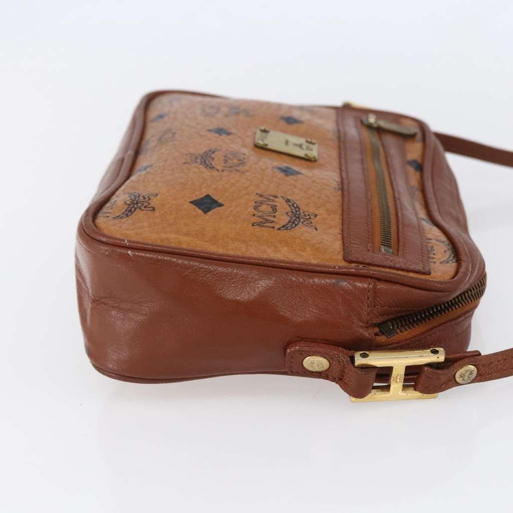 Mcm Visetos Shoulder bag Brown Canvas Good condition - Model View