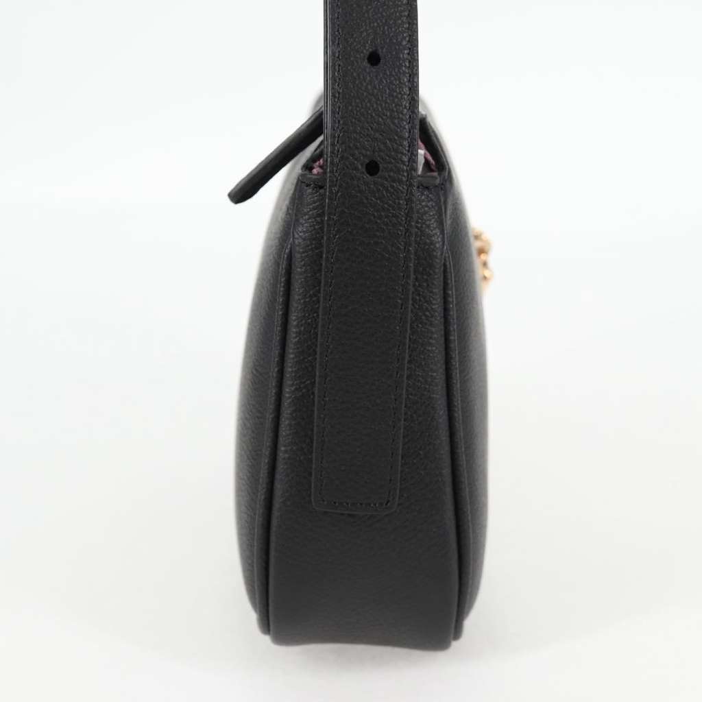 Versace Medusa Shoulder Bag Black Leather Good condition - Model View