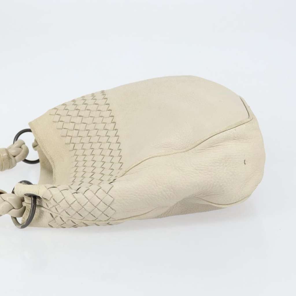 Bottega Veneta Intrecciato Shoulder bag Beige Leather Good condition - Model View