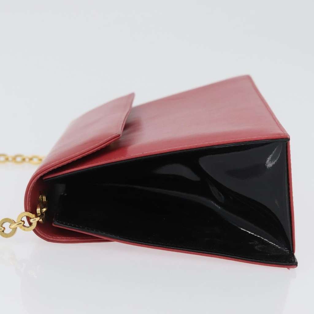 Salvatore Ferragamo Vintage Chain Shoulder Bag Pink Leather Good condition - Model View