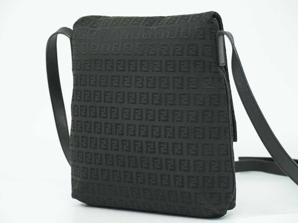 Fendi Vintage Flap Crossbody Bag Black Canvas Good condition - Back View