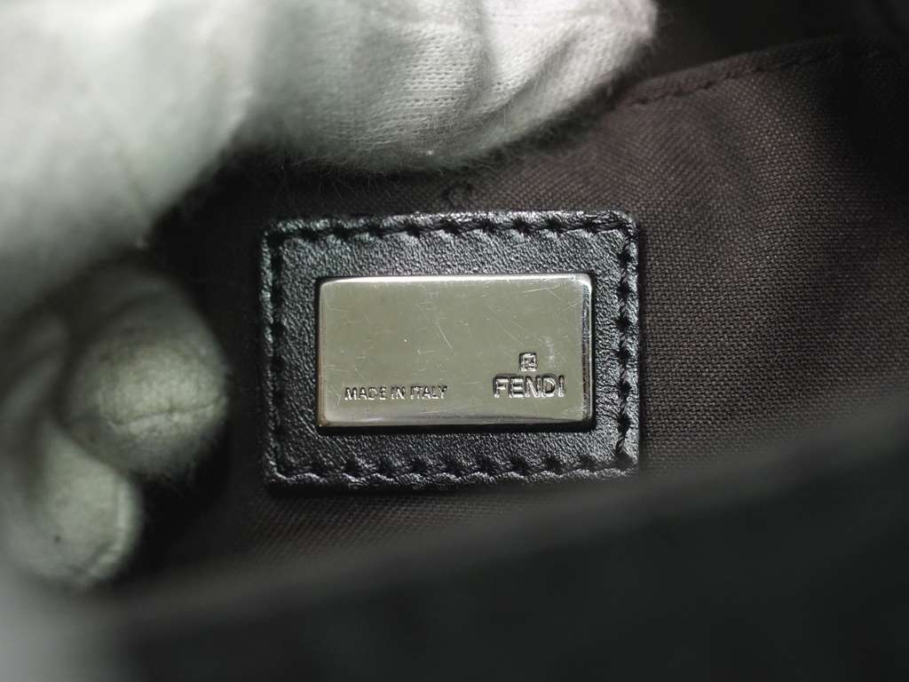 Fendi Vintage Flap Crossbody Bag Black Canvas Good condition - Model View