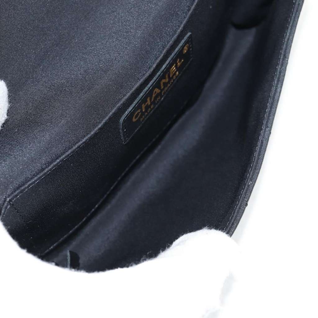 Chanel Chain Flap Shoulder Bag Black Good condition - Box View