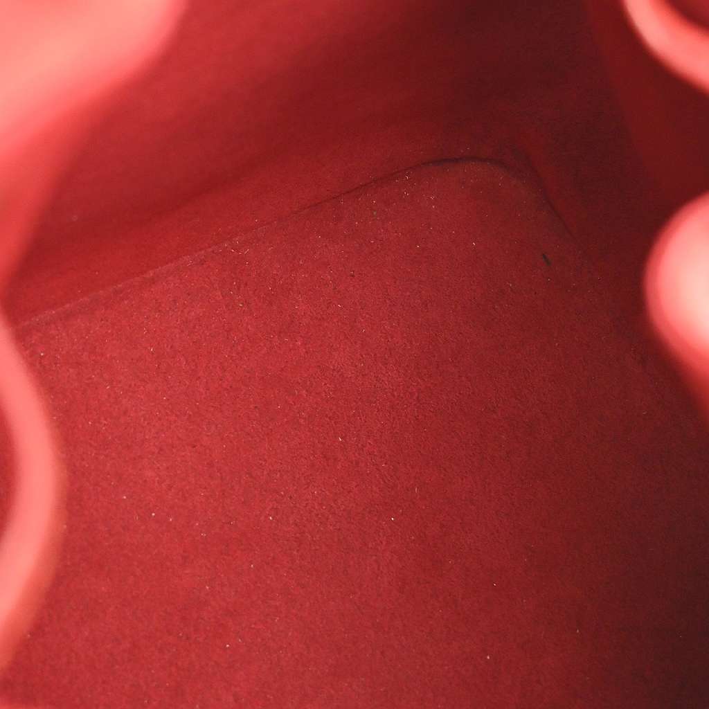 Louis Vuitton Petit Noe Handbag Red Leather Good condition - Inside View