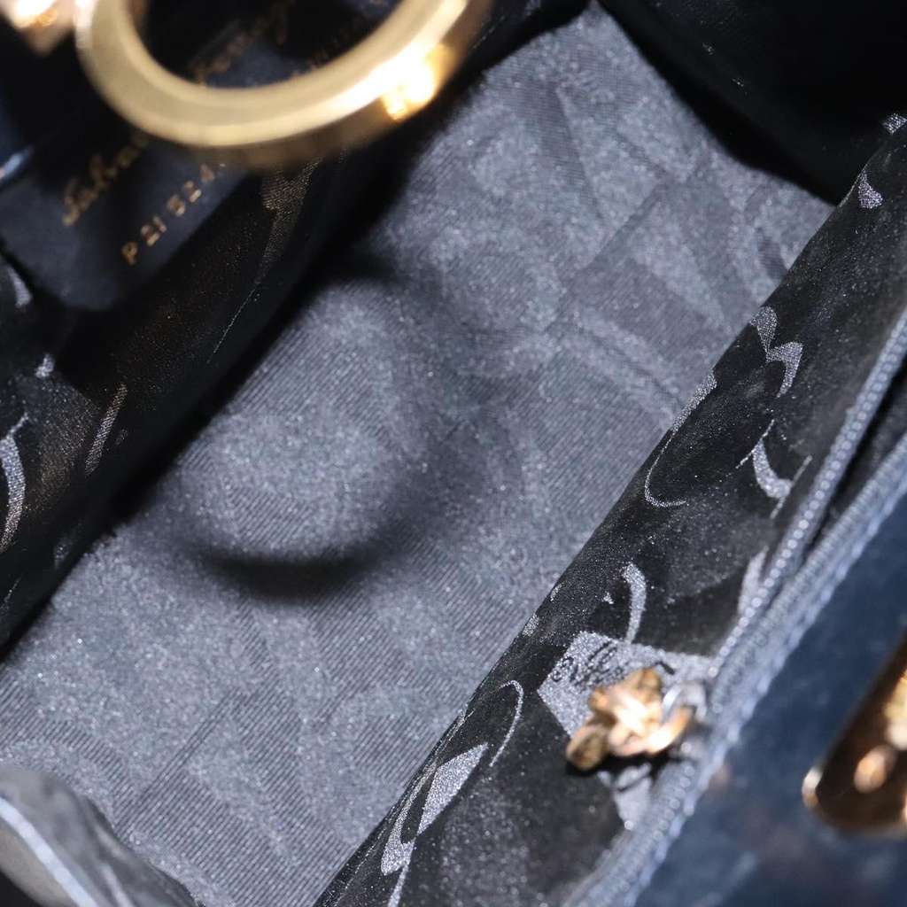 Salvatore Ferragamo Gancini Shoulder Bag Navy Leather Good condition - Box View