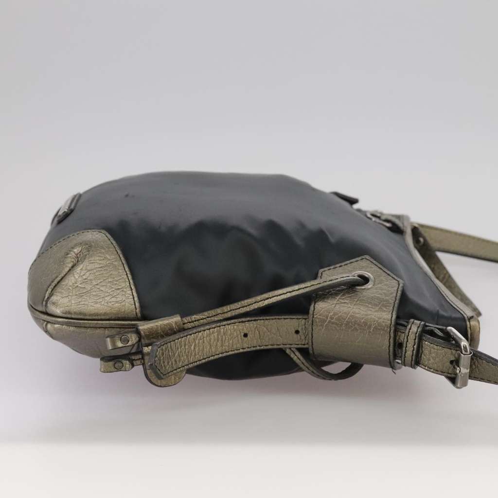 Burberry Vintage Shoulder Bag Black Good condition - Model View