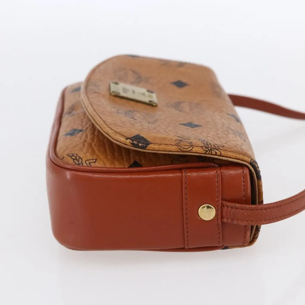 Mcm Visetos Shoulder bag Brown Canvas Good - Model View