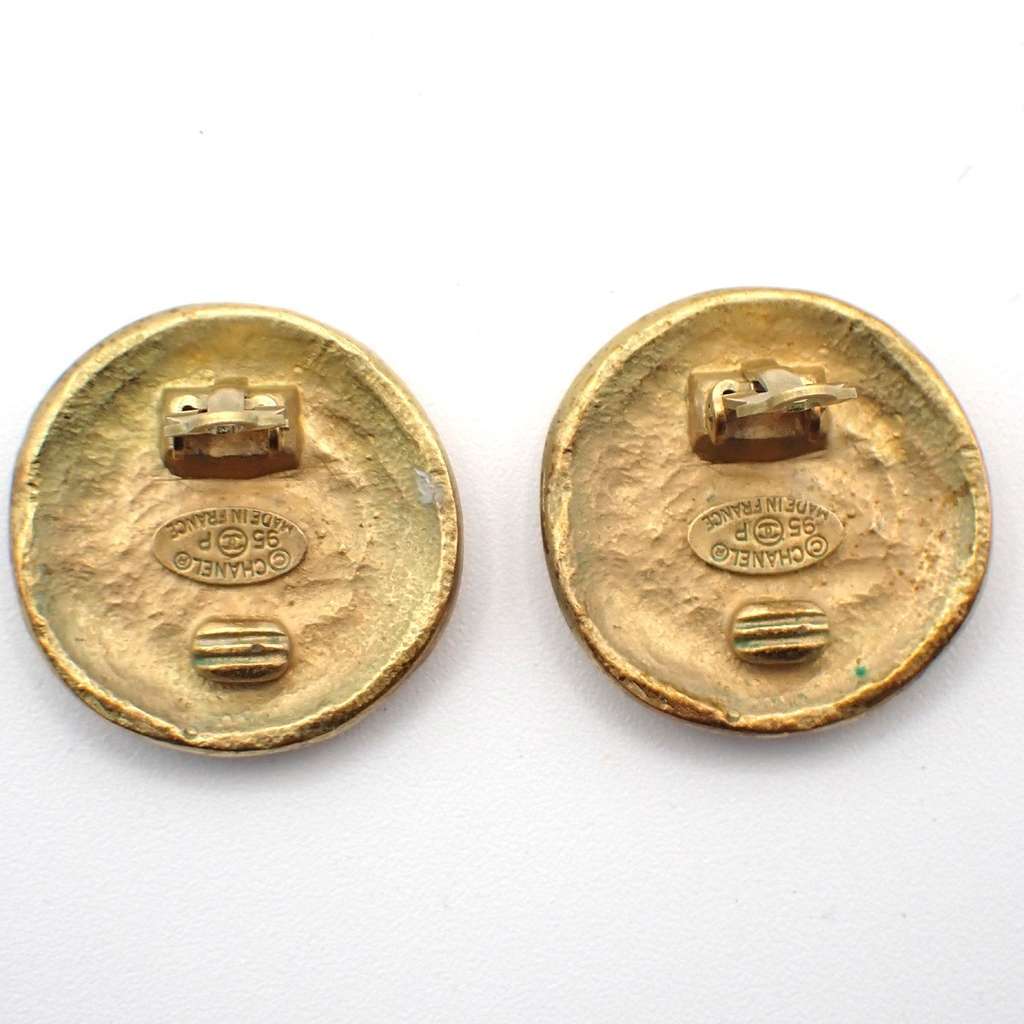 Chanel Vintage CC Round Button Clip-On Earrings Gold Good condition - Inside View