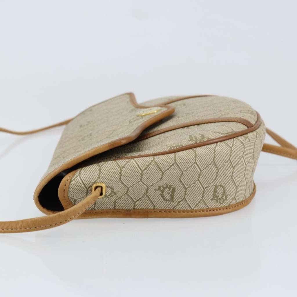 Christian Dior Vintage Honeycomb Flap Crossbody Bag Beige Canvas Good condition - Model View