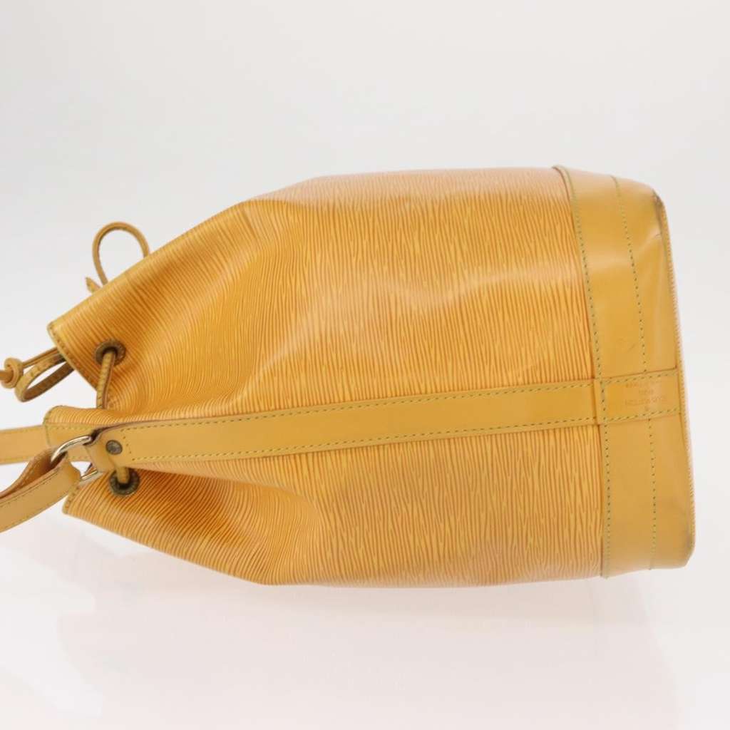 Louis Vuitton Noe Handbag Yellow Leather Good condition - Model View
