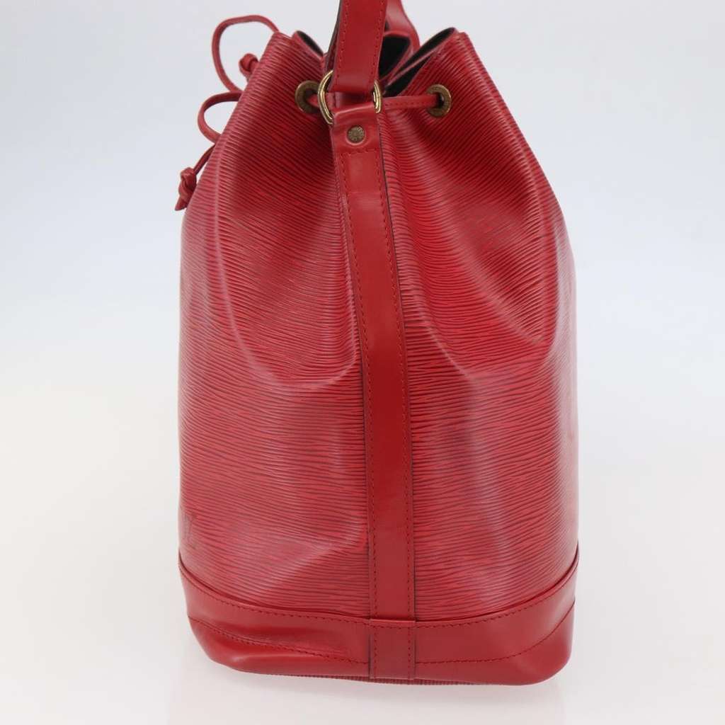 Louis Vuitton Noe Handbag Red Leather Good condition - Model View