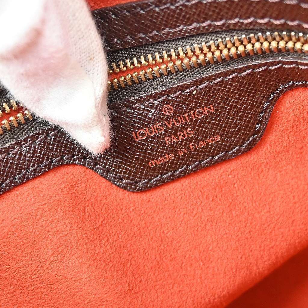 Louis Vuitton Marais Brown Canvas Good condition - Model View