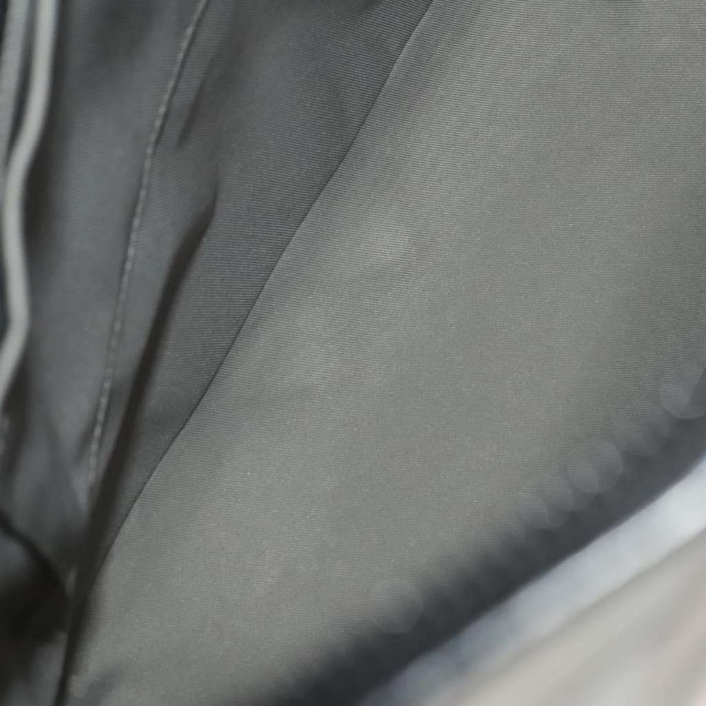 Louis Vuitton Zipped Tote Black Canvas Good condition - Box View